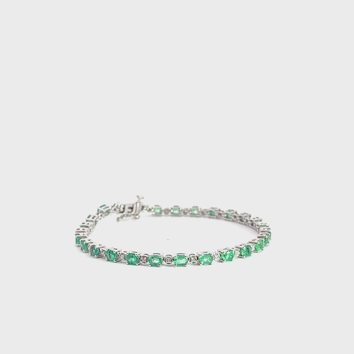 emerald bracelet__2023-11-24-15-11-45.mp4